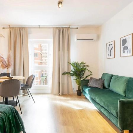 Soek Muelle Uno Holidays Homes Malaga Ngoại thất bức ảnh